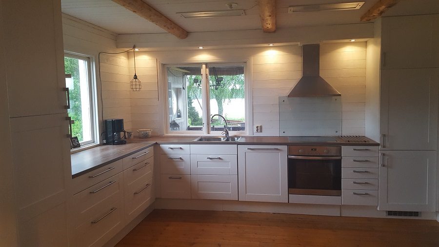 Kitchen Lillbo. View over Långrösten in the background